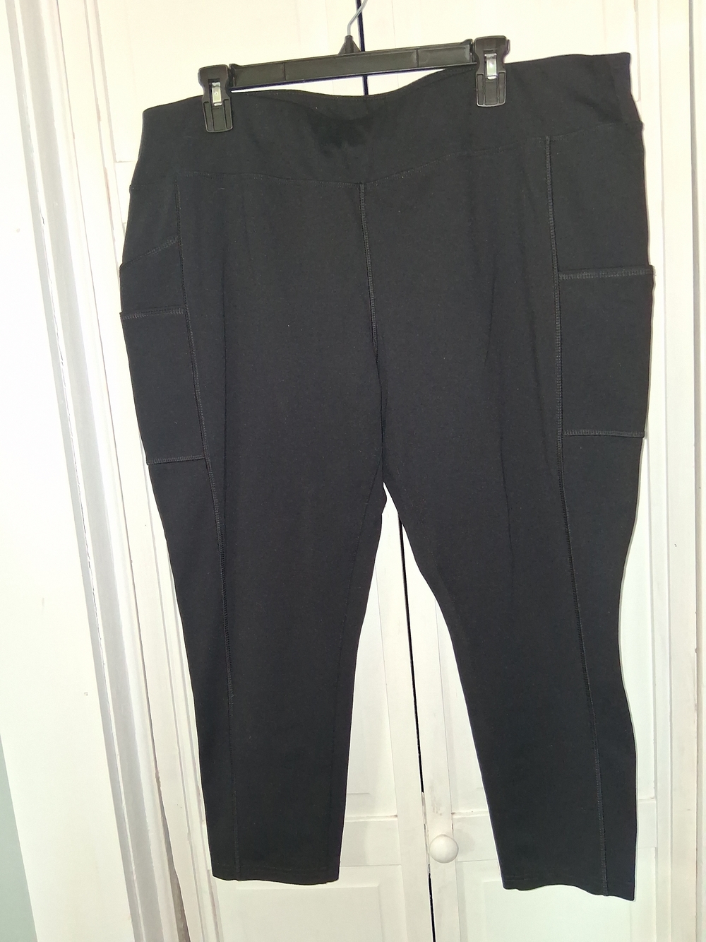 Carhartt Black Women's Crop Heavy Duty Work Leggings with Side Pockets